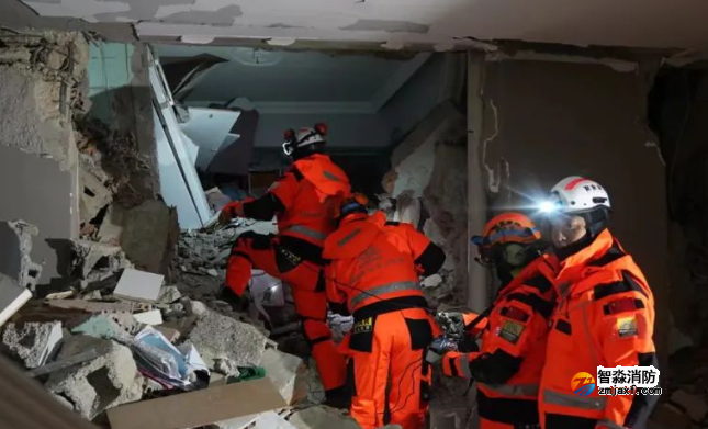 如何答復(fù)“消防車不能進(jìn)入地下車庫(kù)救援”的問(wèn)題